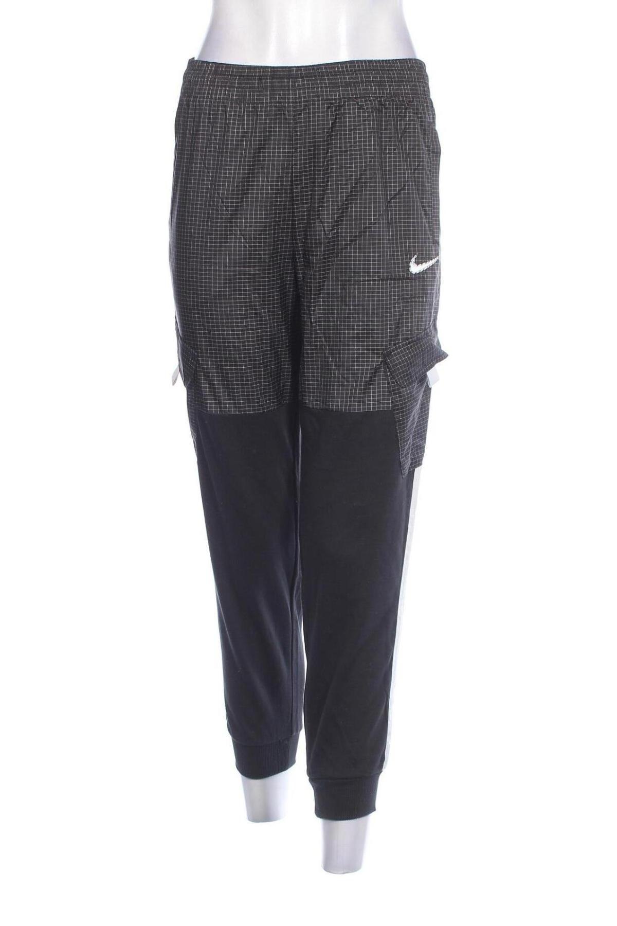 Pantaloni trening de femei Nike, Mărime L, Culoare Negru, Preț 134,99 Lei