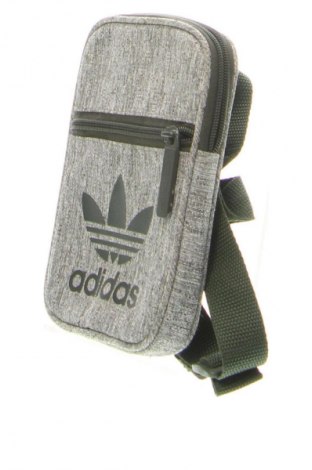 Tasche Adidas, Farbe Grau, Preis € 13,99