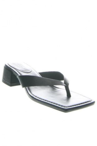 Papuče Pull&Bear, Veľkosť 38, Farba Čierna, Cena  36,95 €