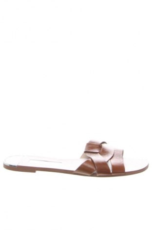 Чехли Zara, Размер 40, Цвят Кафяв, Цена 33,99 лв.