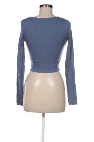 Damen Shirt Bershka, Größe M, Farbe Blau, Preis 9,79 €