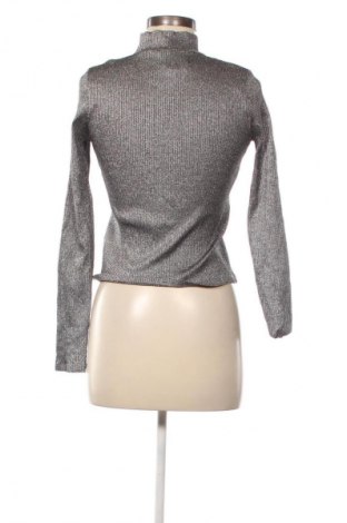 Dámská halenka Gina Tricot, Velikost M, Barva Stříbrná, Cena  329,00 Kč