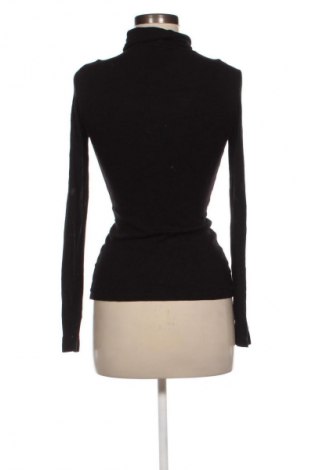 Bluză de femei Guess, Mărime XS, Culoare Negru, Preț 165,99 Lei