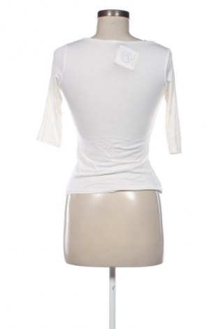 Bluzka damska Me & Me, Rozmiar XS, Kolor ecru, Cena 43,68 zł