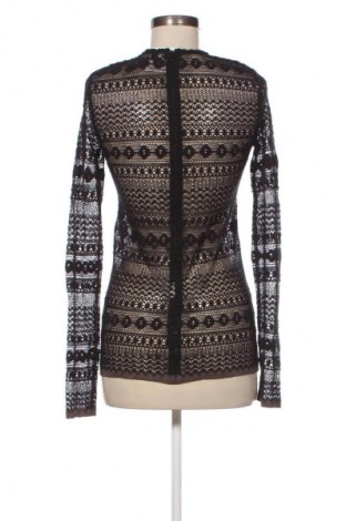 Bluzka damska PNK casual, Rozmiar M, Kolor Czarny, Cena 283,03 zł