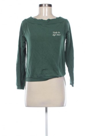 Damen Shirt Pull&Bear, Größe M, Farbe Grün, Preis 9,79 €