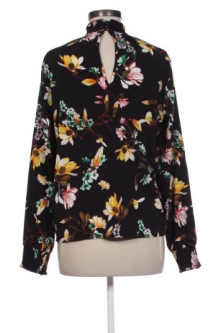 Damen Shirt VILA, Größe M, Farbe Mehrfarbig, Preis 7,99 €