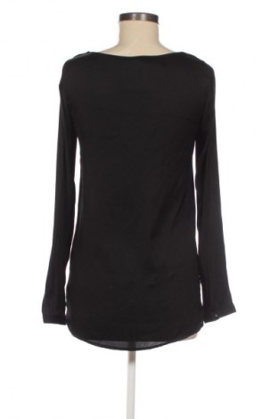 Dámská halenka Vero Moda, Velikost XS, Barva Černá, Cena  255,00 Kč