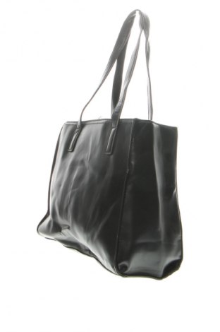 Damentasche Guess, Farbe Schwarz, Preis € 107,99