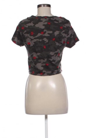 Damski T-shirt Bershka, Rozmiar S, Kolor Kolorowy, Cena 39,08 zł