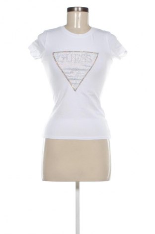 Дамска тениска Guess, Размер XS, Цвят Бял, Цена 72,99 лв.
