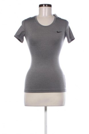 Damen T-Shirt Nike, Größe XS, Farbe Grau, Preis € 9,99