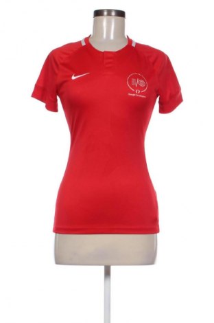 Damski T-shirt Nike, Rozmiar XS, Kolor Czerwony, Cena 62,00 zł