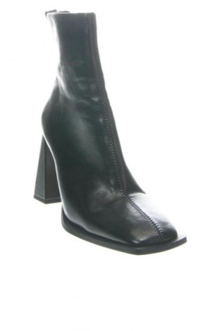 Botine de damă ASOS, Mărime 39, Culoare Negru, Preț 484,99 Lei