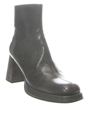 Botine de damă Chie Mihara, Mărime 40, Culoare Gri, Preț 1.084,99 Lei