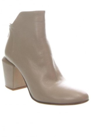 Botine de damă Elena Iachi, Mărime 35, Culoare Bej, Preț 1.084,99 Lei