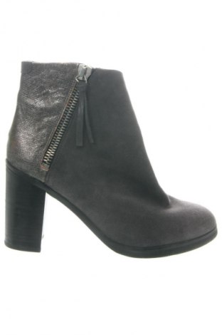 Damen Stiefeletten Taifun, Größe 40, Farbe Grau, Preis € 147,99