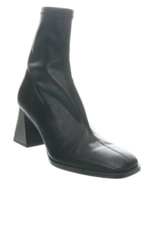 Dámské boty  Stradivarius, Velikost 41, Barva Černá, Cena  1 579,00 Kč