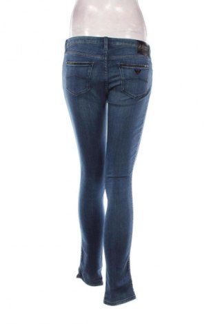 Damskie jeansy Armani Jeans, Rozmiar M, Kolor Niebieski, Cena 314,94 zł