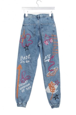Blugi de femei Bershka, Mărime XS, Culoare Albastru, Preț 100,99 Lei