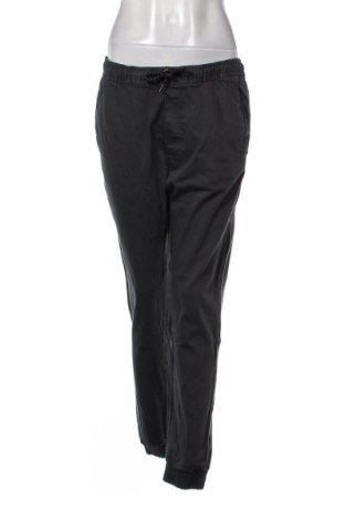 Blugi de femei Bershka, Mărime M, Culoare Gri, Preț 50,99 Lei