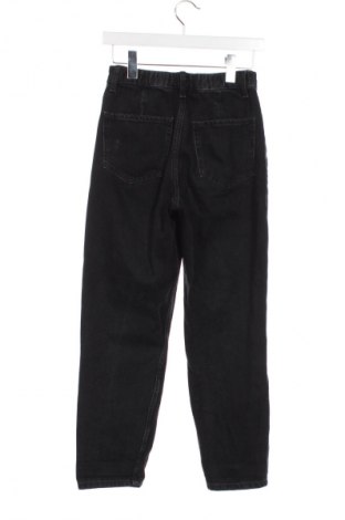 Dámske džínsy  Bershka, Veľkosť XS, Farba Čierna, Cena  10,95 €