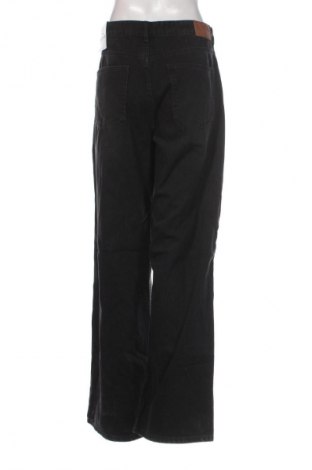 Dámske džínsy  Bershka, Veľkosť XL, Farba Čierna, Cena  26,95 €