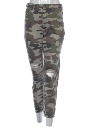Damen Jeans Bershka, Größe S, Farbe Mehrfarbig, Preis 9,99 €