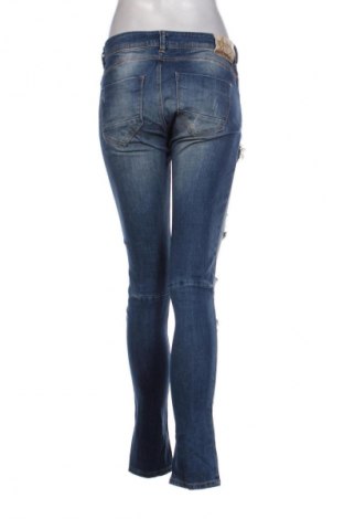 Damskie jeansy Bershka, Rozmiar M, Kolor Niebieski, Cena 66,39 zł
