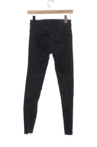 Γυναικείο Τζίν Bershka, Μέγεθος XS, Χρώμα Γκρί, Τιμή 15,00 €