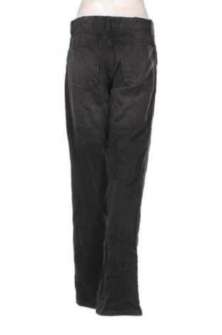 Dámske džínsy  Bershka, Veľkosť M, Farba Sivá, Cena  16,95 €