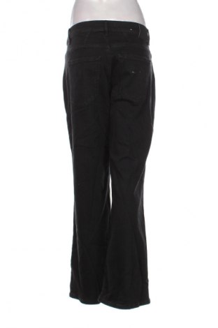 Blugi de femei Brax, Mărime L, Culoare Negru, Preț 113,99 Lei