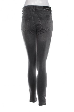 Dámske džínsy  Calvin Klein Jeans, Veľkosť S, Farba Sivá, Cena  39,95 €