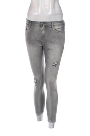 Damskie jeansy Dorothy Perkins, Rozmiar M, Kolor Szary, Cena 177,01 zł