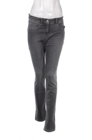 Dámské džíny  Gerry Weber, Velikost M, Barva Šedá, Cena  2 799,00 Kč