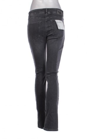 Дамски дънки Gerry Weber, Размер M, Цвят Сив, Цена 142,99 лв.