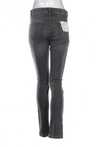 Дамски дънки Gerry Weber, Размер M, Цвят Сив, Цена 174,99 лв.