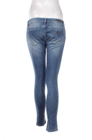 Dámske džínsy  Guess, Veľkosť M, Farba Modrá, Cena  38,36 €