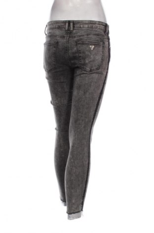 Damskie jeansy Guess, Rozmiar S, Kolor Szary, Cena 172,41 zł