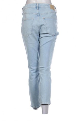 Damskie jeansy H&M, Rozmiar L, Kolor Niebieski, Cena 66,39 zł