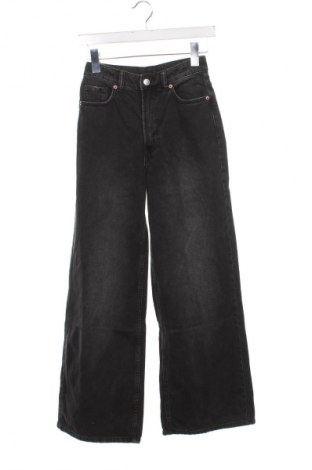 Damskie jeansy H&M Divided, Rozmiar XS, Kolor Czarny, Cena 84,14 zł