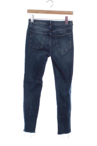 Дамски дънки H&M Divided, Размер S, Цвят Син, Цена 19,99 лв.
