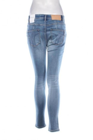 Damskie jeansy Miss Sixty, Rozmiar M, Kolor Niebieski, Cena 245,99 zł