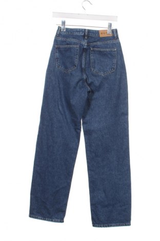 Damskie jeansy NA-KD, Rozmiar XS, Kolor Niebieski, Cena 94,00 zł