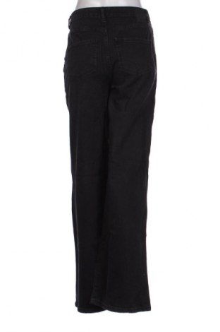 Damskie jeansy Pieces, Rozmiar S, Kolor Czarny, Cena 78,16 zł