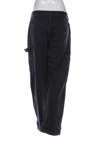 Damskie jeansy Pull&Bear, Rozmiar L, Kolor Czarny, Cena 66,67 zł