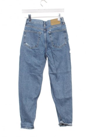 Damskie jeansy Pull&Bear, Rozmiar XXS, Kolor Niebieski, Cena 67,41 zł