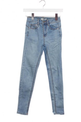 Dámské džíny  Pull&Bear, Velikost XXS, Barva Modrá, Cena  371,00 Kč