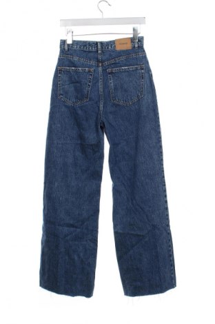 Damskie jeansy Pull&Bear, Rozmiar S, Kolor Niebieski, Cena 95,99 zł