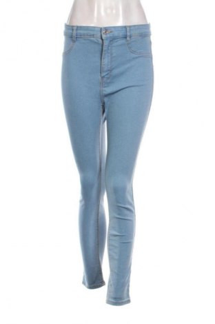 Damskie jeansy Pull&Bear, Rozmiar M, Kolor Niebieski, Cena 66,67 zł